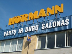 Darbas vartų ir durų montuotojui už konkurencingą atyginimą (2)