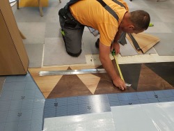 Kiliminių ir PVC grindų dangų klojėjai (3)