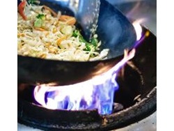 Awokado Noodle Bar siūlo darbą Wok kepėjams (4)