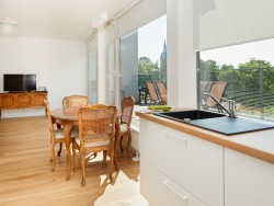 Ieškome apartamentų tvarkytojos (-o) rugpjūčio mėnesiui (2)