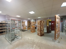 Sandėlio darbuotojas, sandėlininkas (baldų furnitūra) (3)