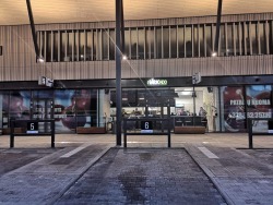 Awokado Noodle Bar siūlo darbą Wok kepėjams (2)