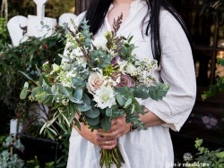Siūlome darbą floristui gėlių parduotuvėje (2)
