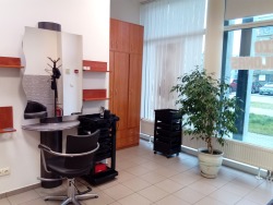 Grožio salonas Pilaitėje ieško darbuotojų (4)