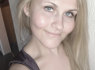20 m, mergina <em>iesko</em> <em>darbo</em> <em>plungeje</em>
